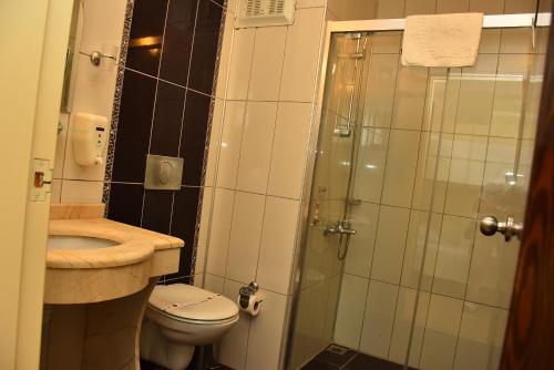 nora suit hotel
