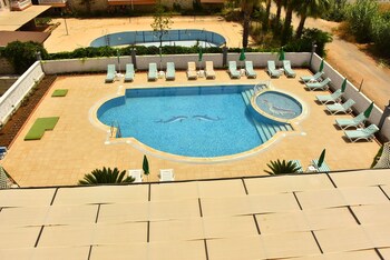 nora suit hotel