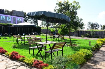 Njata Country House,,3 star