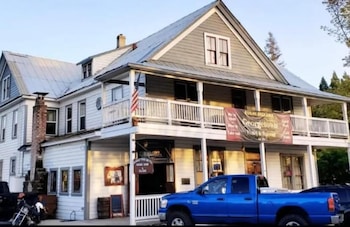 Georgetown Hotel And Saloon,,2 star