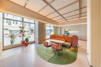 Orange Hotel,,3 star
