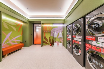 orange hotel