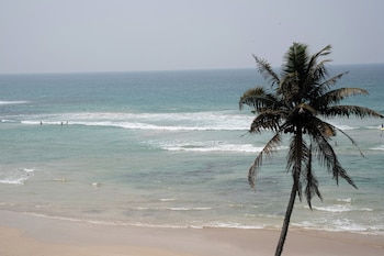 Ahangama Surf Club,,2 star