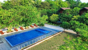 Village Avenue Resort,,3 star