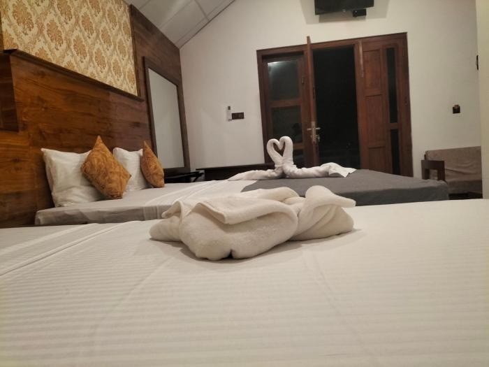 village avenue resort