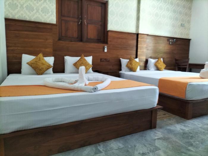 village avenue resort