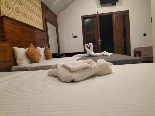 village avenue resort