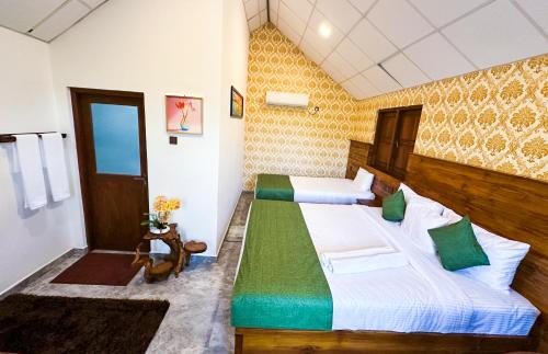 village avenue resort
