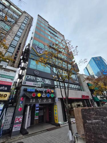 stay hello hongdae sinchon