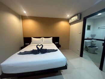 Patong Gray House,178/24-25 Sai Kor Road, Patong Subdistrict,3 star