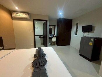 patong gray house