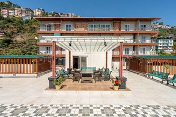 cds luxury homestay shimla