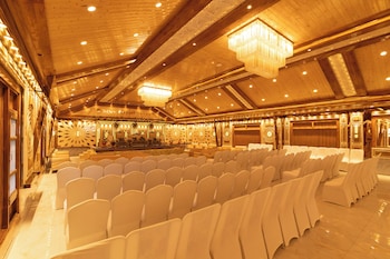 elbrus resort and spa