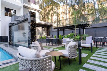 bmj sleek homes