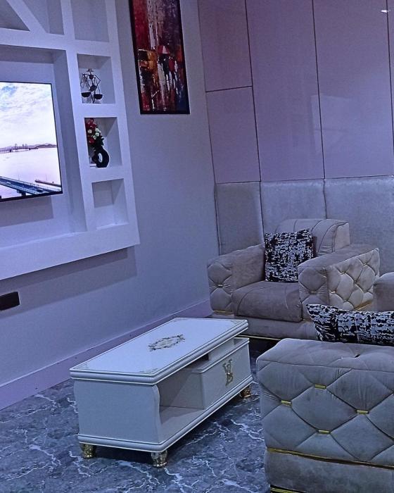 uptown life hotel and suites