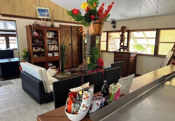 Te Manu Lodge Tikehau,,3 star