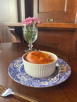 Charleston House Bed & Breakfast Inn,,4 star