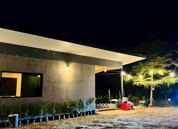 Wangnue Mountain View Resort&Hotel,,3 star