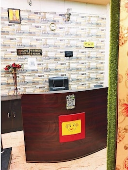 atharv paying guest house