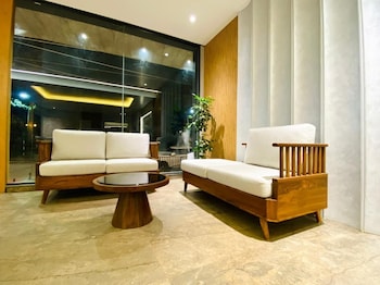 the sapphire hotel