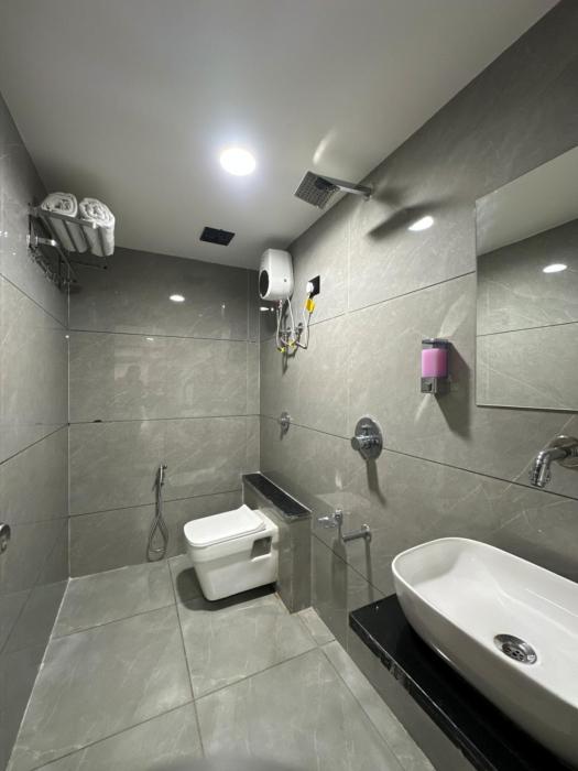 hotel grand shiva