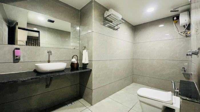 hotel grand shiva