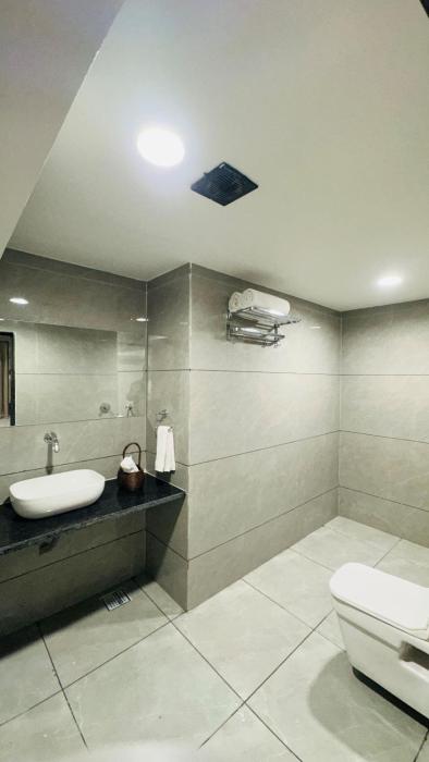 hotel grand shiva