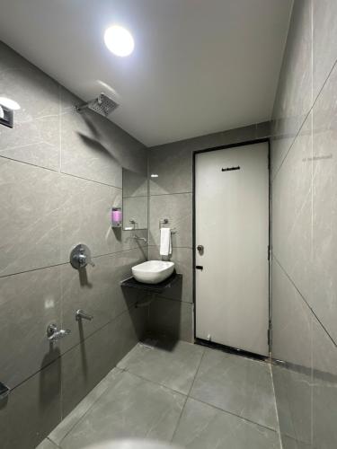 hotel grand shiva