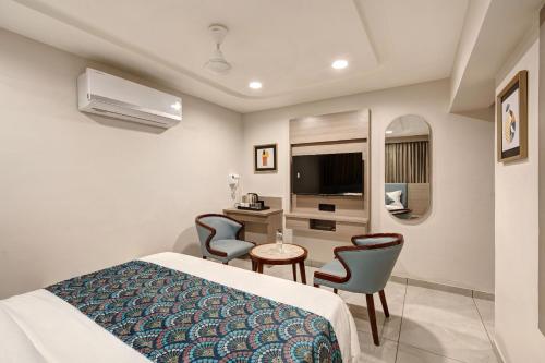 hotel grand shiva