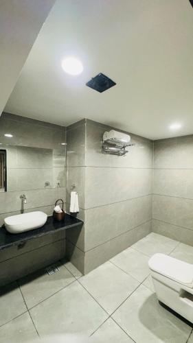 hotel grand shiva