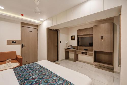 hotel grand shiva