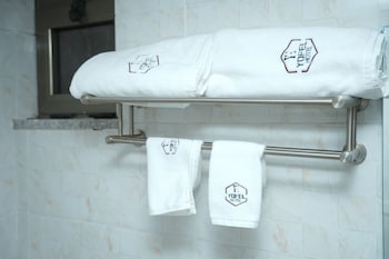 yofel hotel bole