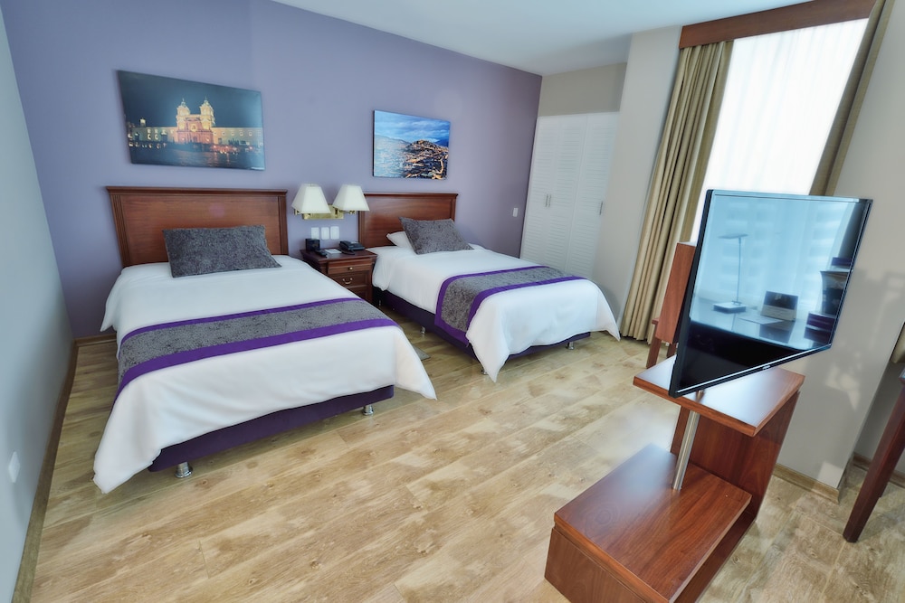 mercure alameda quito