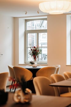 Alfred Hotel & Gastro Bar,,3 star