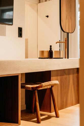 alfred hotel and gastro bar