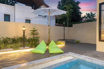 amaleena pool access phuket