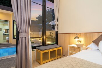 amaleena pool access phuket