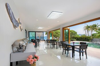 amaleena pool access phuket