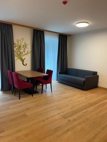 gemmi hotel and spa