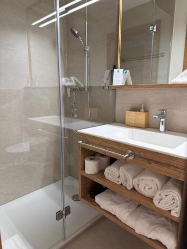 gemmi hotel and spa