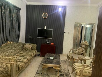 Ellex Sleeves Apartment,,3 star