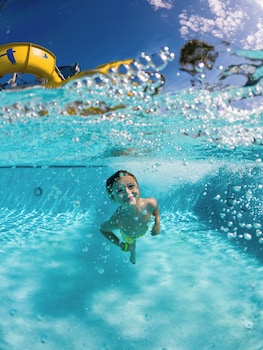 Camp Margaritaville Auburndale Rv Resort,,4 star