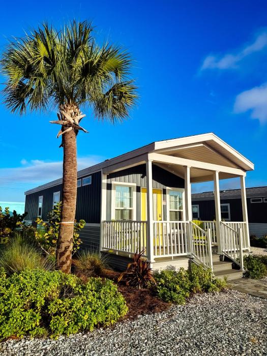 camp margaritaville auburndale rv resort