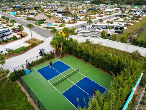 camp margaritaville auburndale rv resort