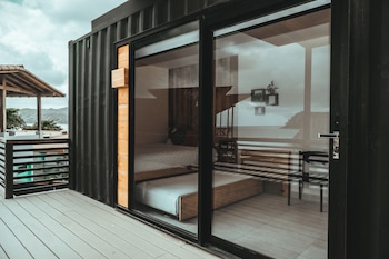 wao beach hotel