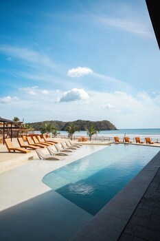 wao beach hotel