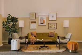 Hotel Houze Detroit Downtown,,3 star