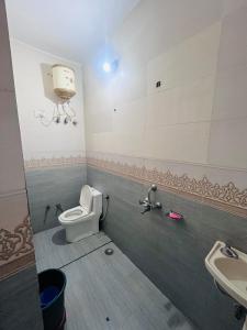 new khandelwal guest house