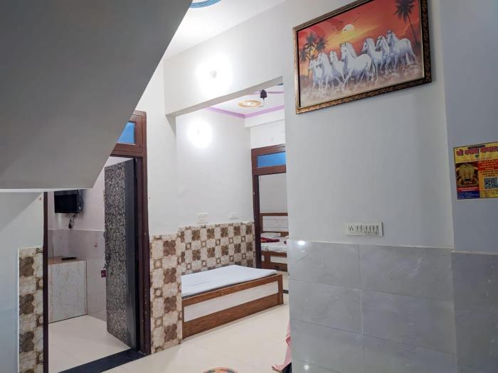 new khandelwal guest house