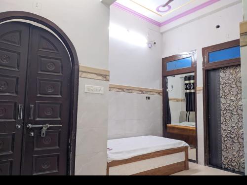 new khandelwal guest house